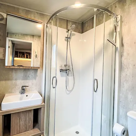 펜션 Holiday Home Tiny Haus Lieblingsplatz By Interhome 벰딩
